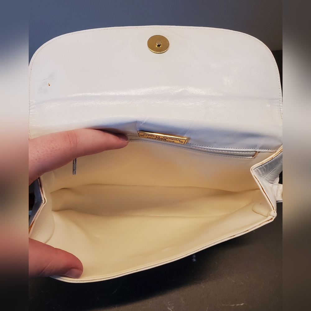 Vintage Charles Jourdan White Leather Crossbody Bag. Made in France. - Picture 4 of 12